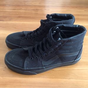 Classic Vans SK8-HI Sneakers, All Black. US Mens 6.5, US Womens 8